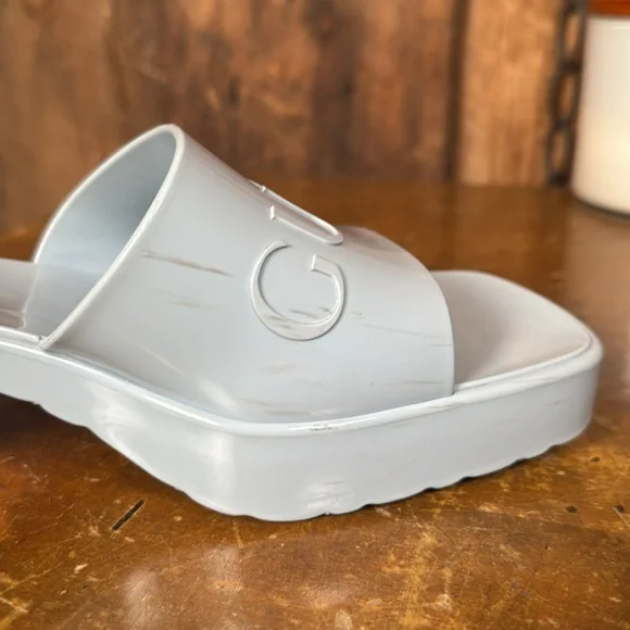 Gucci Authentic Women's Sky Blue Rubber Slides - Size 37 - Picture 8 of 12